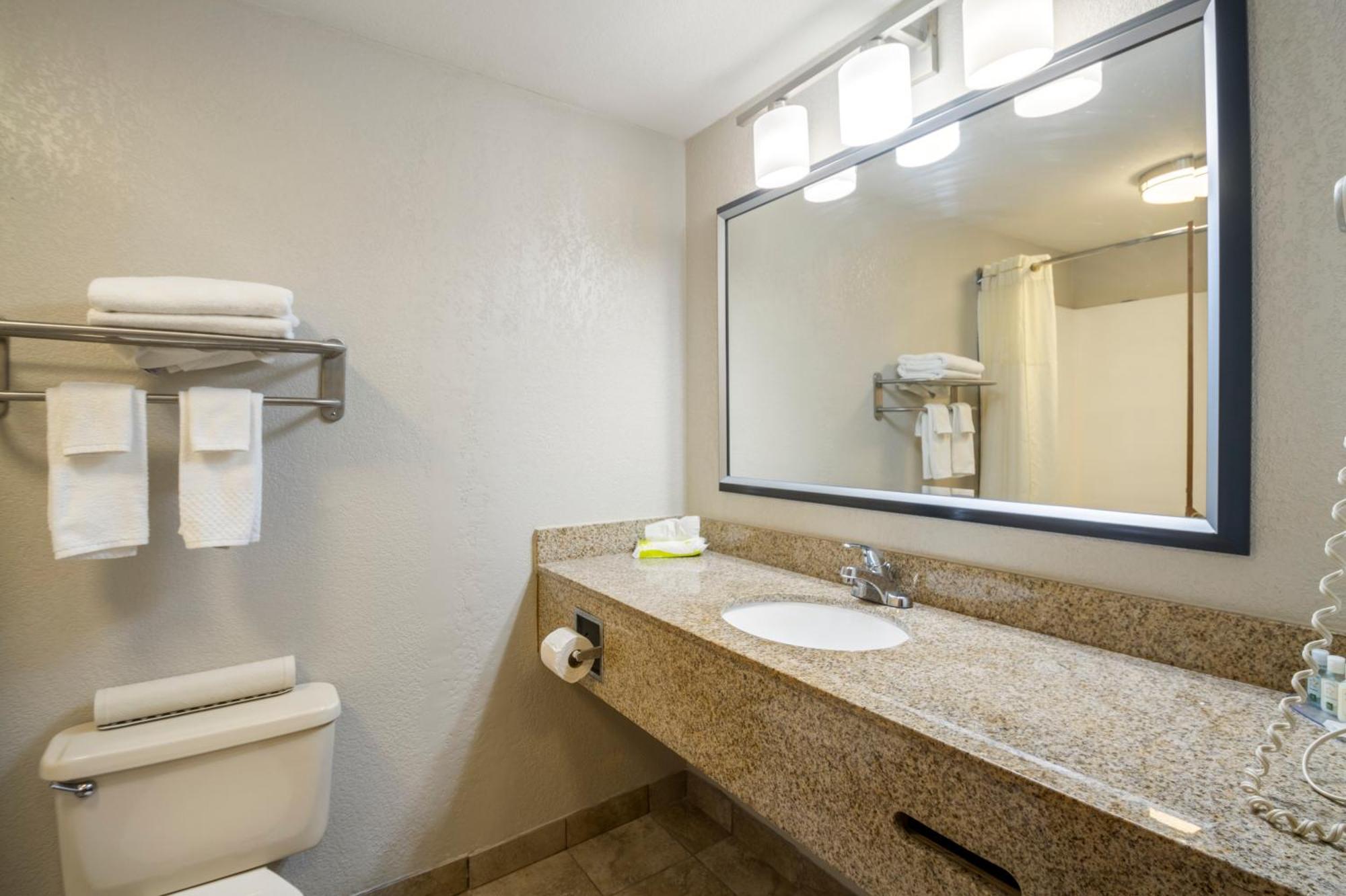 Quality Suites Hickory South Exterior foto